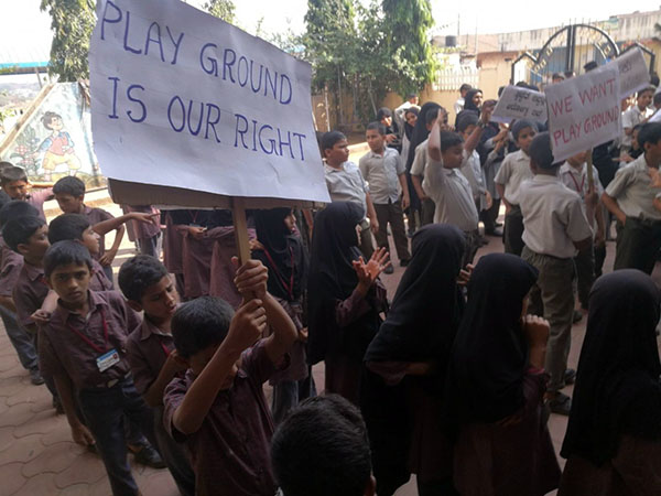 ಬೆಂಗ್ರೆ ಆಟದ ಮೈದಾನ ಕಬಳಿಸಲು ಯತ್ನ - ಆರೋಪ: ವಿದ್ಯಾರ್ಥಿಗಳಿಂದ ಪ್ರತಿಭಟನೆ